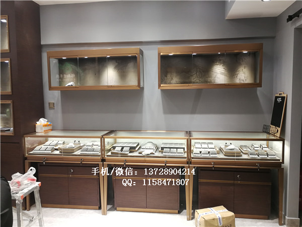 積極配合，值得合作的珠寶展柜廠(chǎng)家！